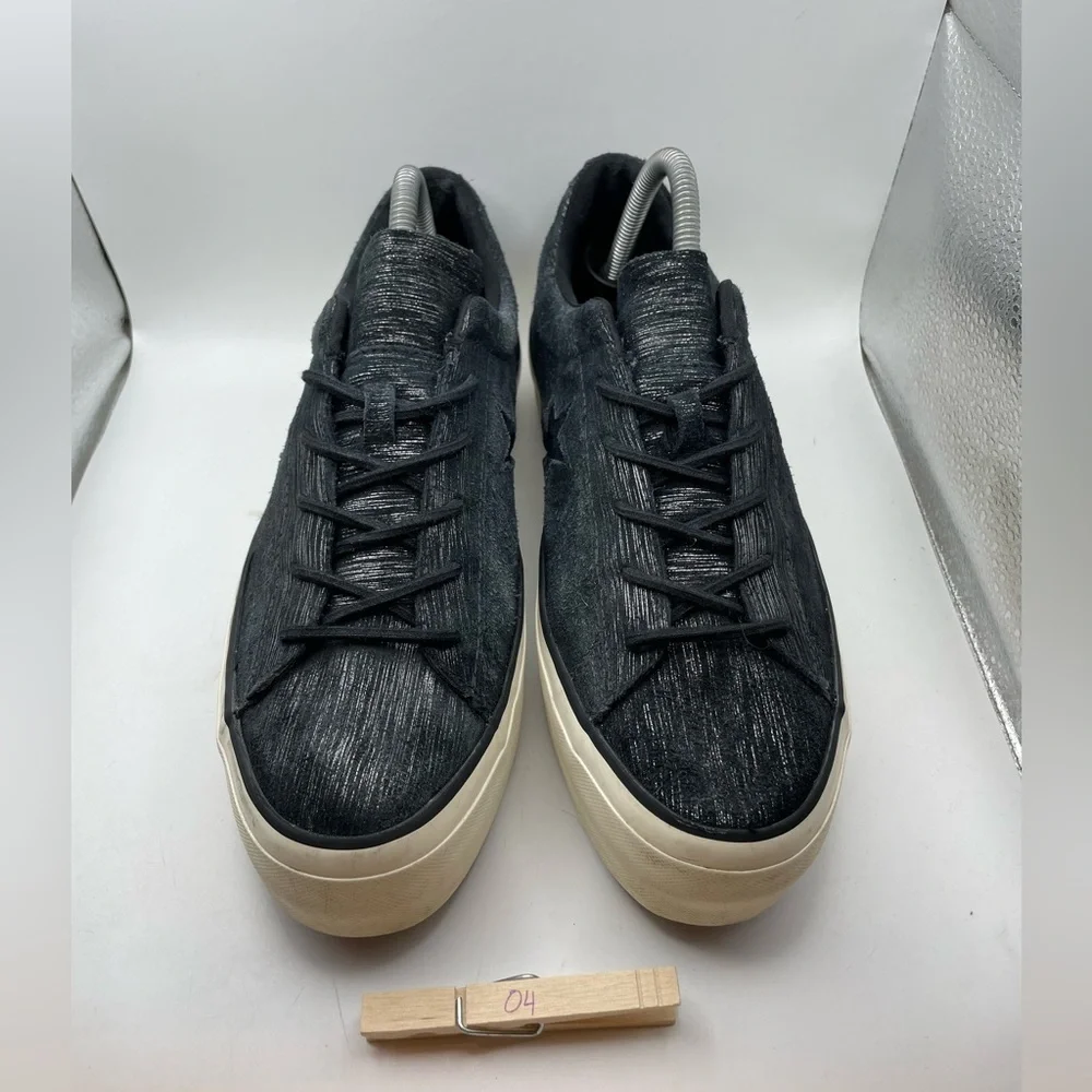 Converse One Star black suede platform sneakers size 9